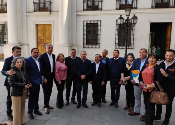 La migración irregular se abordó en reunión entre alcaldes de AMUNOCHI y Subsecretaría del Interior