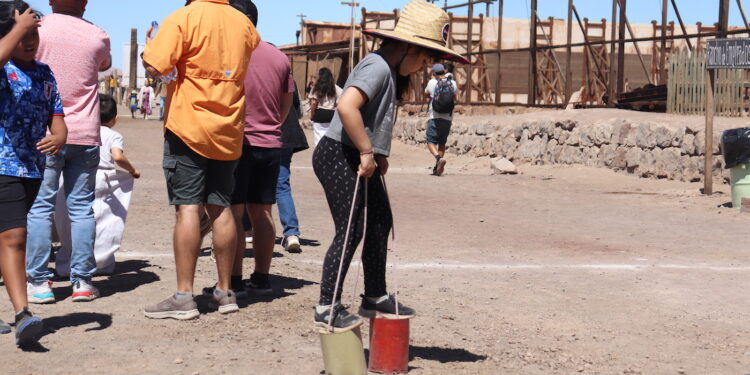 Homenaje a dos músicos insignes en Fiestas Patrias Pampinas en la Oficina Salitrera Humberstone