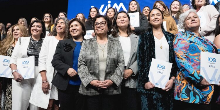 La integración de la mujer en faena y cargos de liderazgo marca ceremonia de Women in Mining Chile