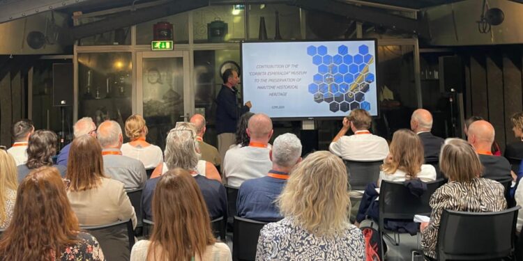 Director del Museo “Corbeta Esmeralda” expuso en el Congreso Internacional de Museos Marítimos 2024 – Países Bajos y Bélgica
