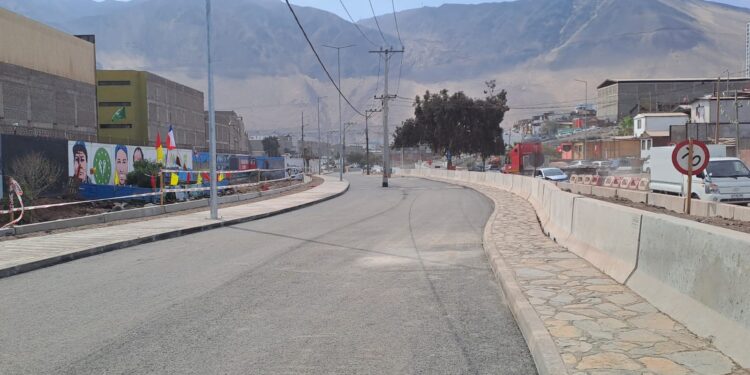 MINVU incluirá una tercera vía en el mejoramiento de avenida Las Cabras en Iquique