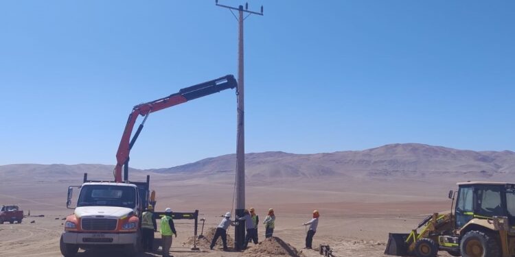 CGE concluyó operativo de emergencia en Pisagua tras robo de 9 mil 600 metros de cable y 34 postes derribados