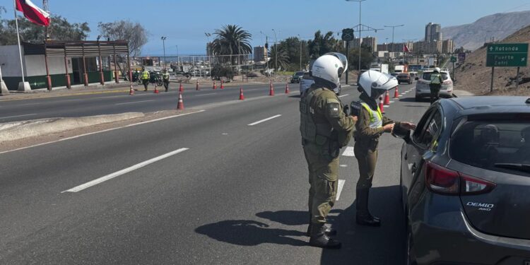 Carabineros incrementará fiscalizaciones durante este fin de semana largo