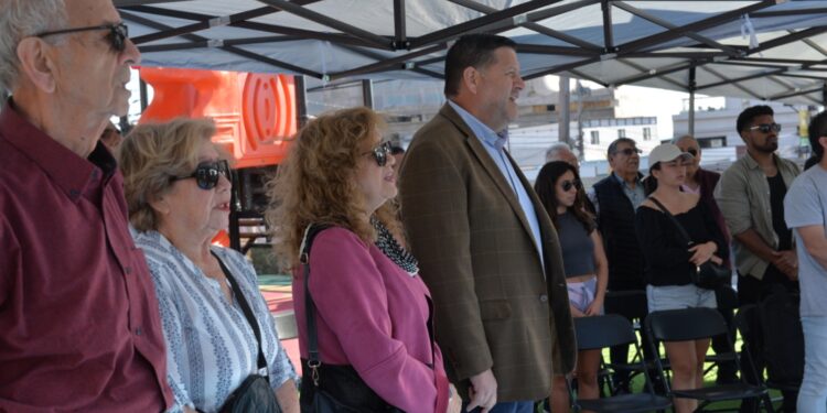 Municipalidad de Iquique entregó obras de mejoramiento en plaza “Elena Caffarena Morice”
