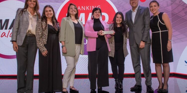 Medtronic obtuvo el 1er lugar en Informe de Mujeres en Alta Dirección de Empresas (IMAD) 2024