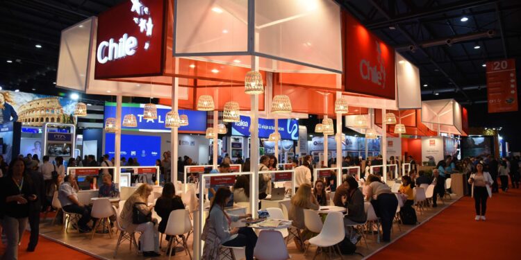 FIT 2024: Antofagasta promociona sus destinos en la feria turística más importante de Latinoamérica