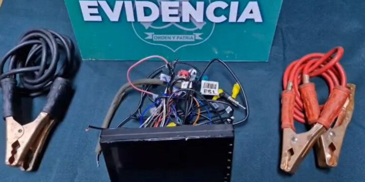 Detenido por robo de accesorio de vehículo en sector central