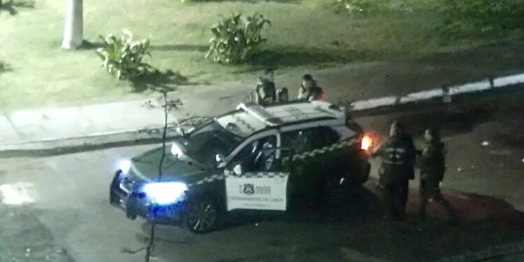 Asaltantes extranjeros la arrastraron por el piso para sustraer sus pertenencias en sector el Morro