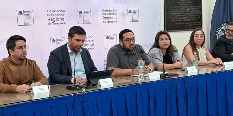 Ministro de Educación encabezó gabinete regional ampliado de Tarapacá y se reunió con estudiantes de la UNAP y UTA