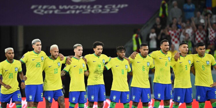 Posibles formaciones y quién es el DT de Brasil: Las búsquedas en Google antes del crucial partido de “La Roja” frente al «Scratch»