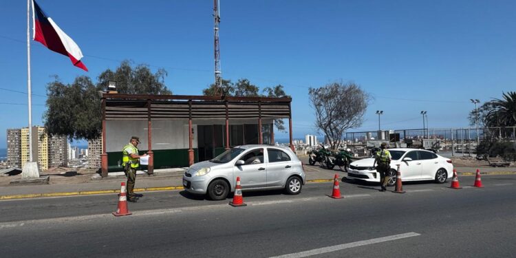 Carabineros de Tarapacá aumentará fiscalizaciones este fin de semana largo