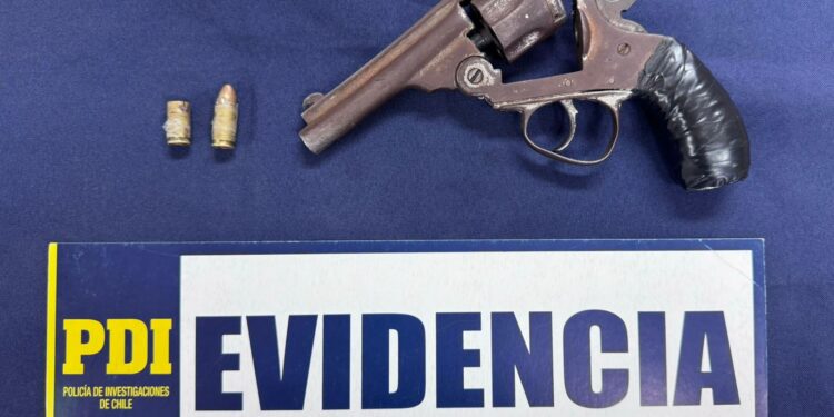 PDI Tarapacá detiene a sujeto por el delito de Infracción a la Ley de Armas
