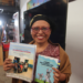 En Escuela Sarañani el maestro Juan Álvarez presentó dos libros de su autoría