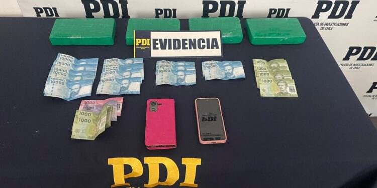 PDI detuvo a dos extranjeras intentando ingresar droga al país
