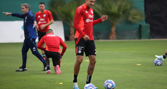 Maripán será el capitán de la Selección Chilena (Brayan Cortés quedó en el segundo lugar)