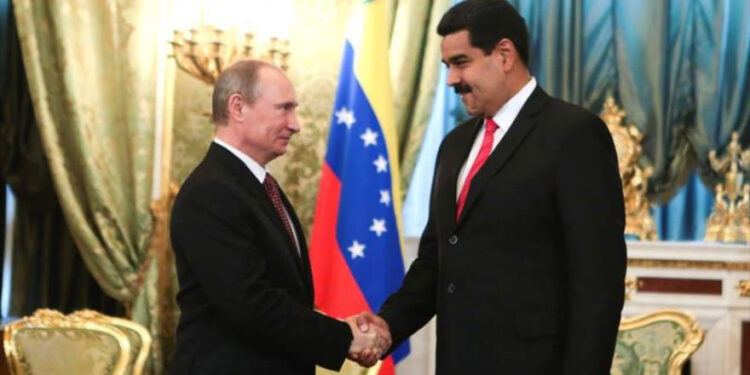 Putin y Maduro se reúnen en Moscú: «Hay un millón de cuestiones que tratar»