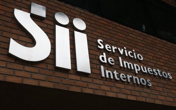 Movimientos en el SII: Etcheberry ajusta el equipo directivo y solicita la renuncia de dos altos cargos