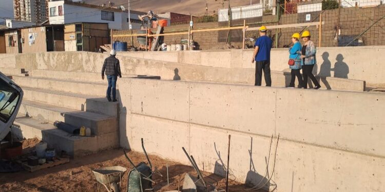 MINVU invierte $300 millones y renueva completamente multicancha de la junta de vecinos Dolores N°34