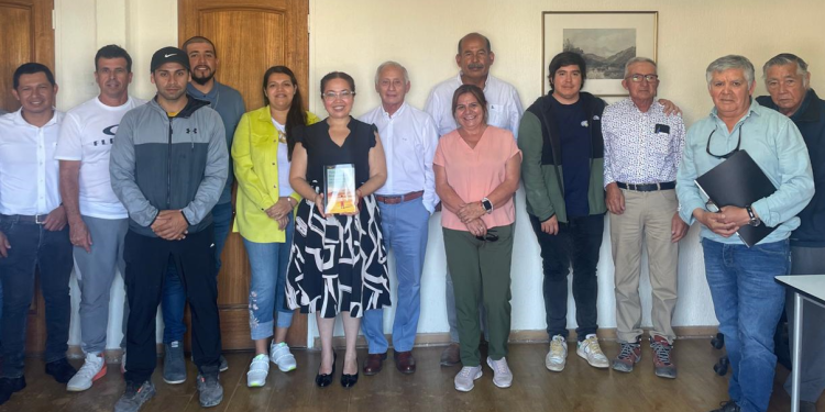 Adriana Rivera, alcaldesa electa Sierra Gorda al reunirse con Pymes: “Asumiremos una administración transparente y unida en el interés común no en privilegios”