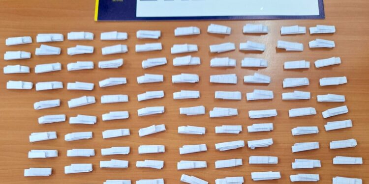 PDI detuvo a imputado por microtráfico: Tenía más de 600 dosis de cocaína base