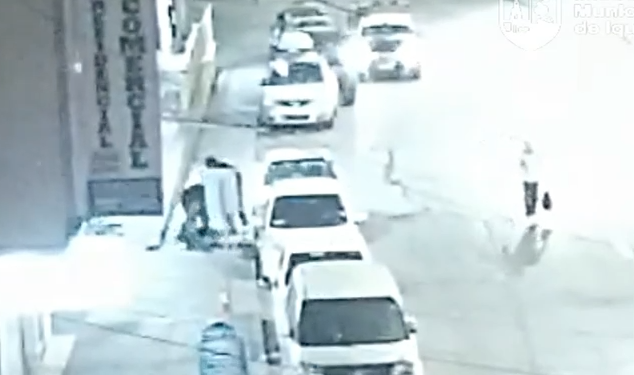 Detenidos por robo con violencia en calle Esmeralda