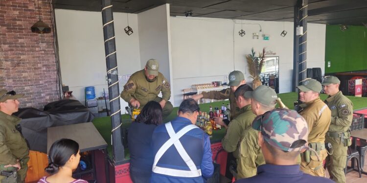 Dos locales del Paseo  Baquedano con prohibición de funcionamiento por presencia de baratas