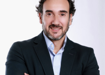 La IA impulsa el futuro empresarial mientras la falta de talento frena su adopción