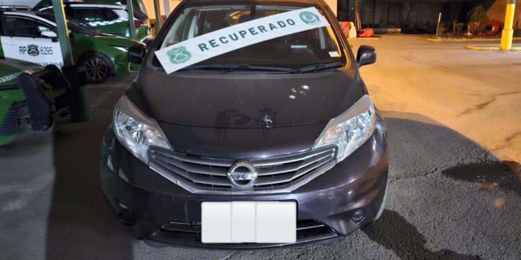 Detenido menor de 16 años por robar automóvil