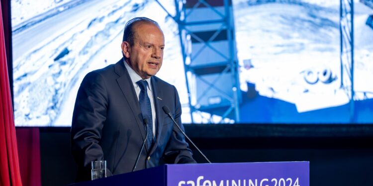 Más de 340 representantes de la industria minera mundial se reunieron en Safe Mining 2024 en Tarapacá