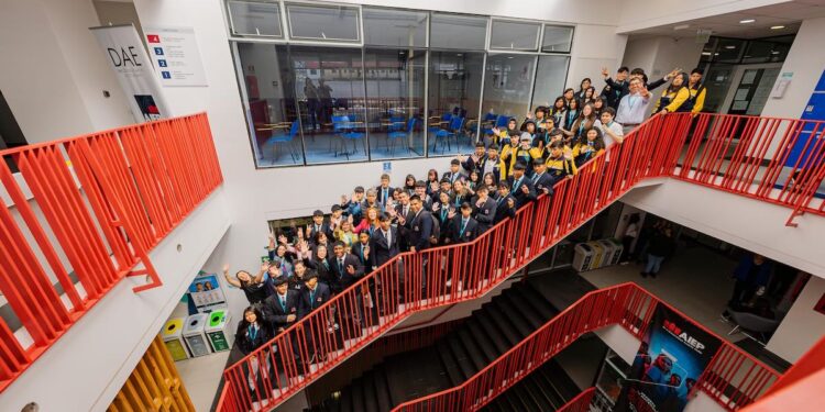 SQM Yodo Nutrición Vegetal y Lab4U finalizan con éxito cuarta edición de innovador programa de aprendizaje de ciencias NorTEduca