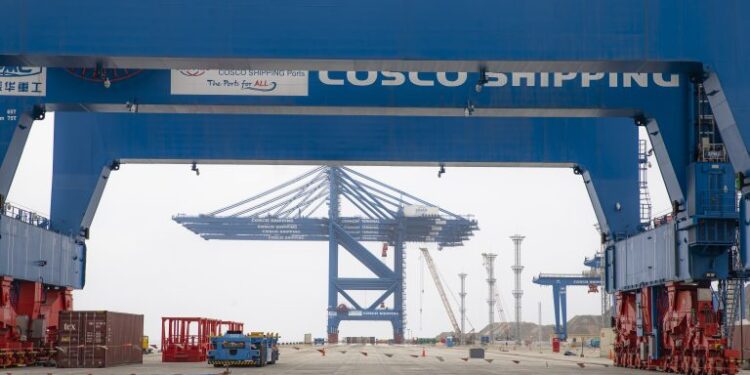 Cómo es el Puerto de Chancay en Perú que estará listo la próxima semana y que amenaza la posición de Chile