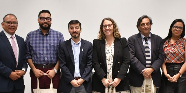 Relevante conversatorio abordó causas y reflexiones sobre la crisis ética en Chile