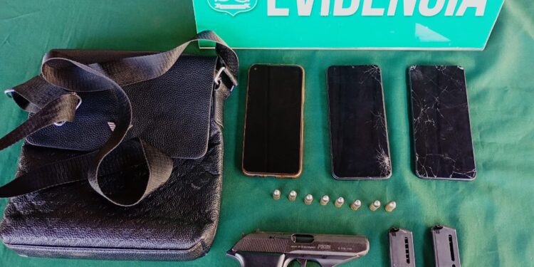 Carabineros de Alto Hospicio detuvo a tres infractores por porte ilegal de arma de fuego