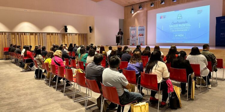 SEREMI de Salud de Tarapacá realiza taller: “Salud Mental en Trabajadores de la Educación”