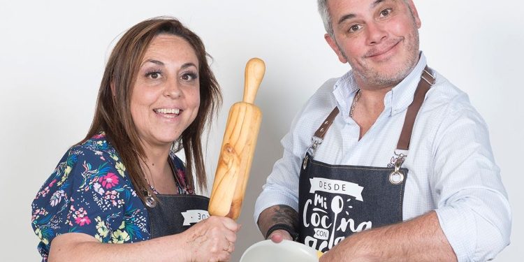José Miguel Viñuela celebra cuatro años junto a «Desde mi cocina con La Nené»
