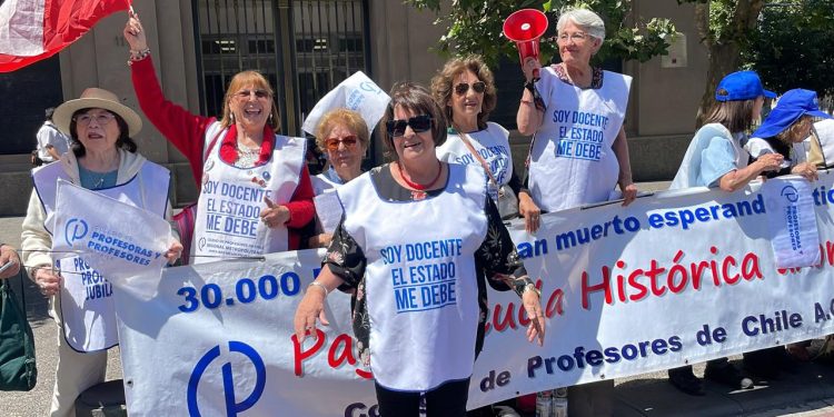 El lunes 2 de diciembre ingresa al Parlamento Proyecto de Ley Reparación Deuda Histórica de los Profesores