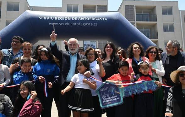 Entregan llaves de sus viviendas a las familias del conjunto habitacional “Montevideo”