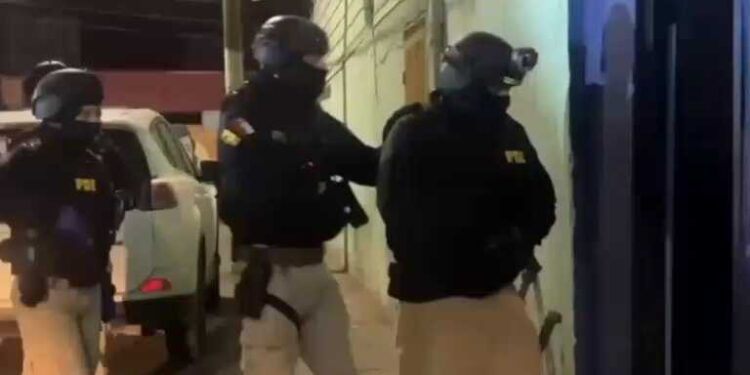 Masivo operativo policial en Iquique y Alto Hospicio