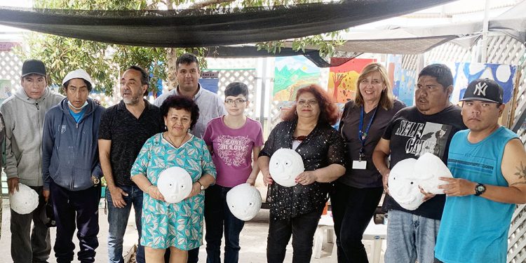 Hospital de Día para adultos realiza talleres de arte y teatro con recursos del SENADIS