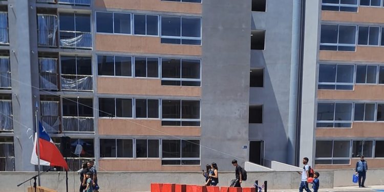 MINVU entrega 216 departamentos en Alto Hospicio y avanza en el Plan de Emergencia Habitacional en Tarapacá