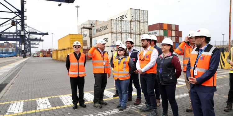 Dirección del Trabajo fiscalizará a 99 empresas portuarias para mejorar seguridad de sus trabajadores
