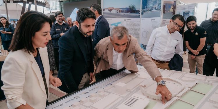 Gobierno de Tarapacá presenta proyectos de infraestructura por más de $304 mil millones