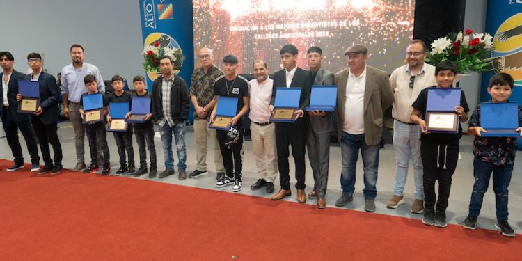 Premian a los mejores deportistas de Escuelas Formativas