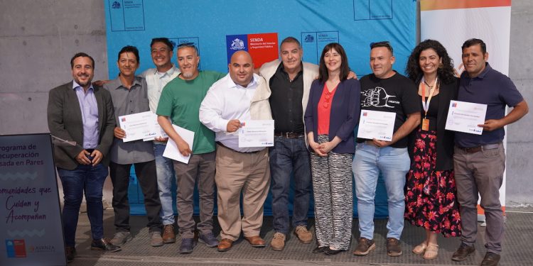 Apoyo entre pares: SENDA implementa de innovador programa de recuperación