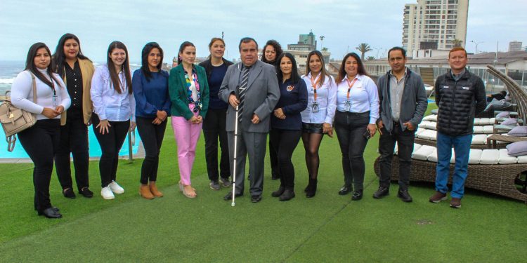 Empresas regionales realizaron experiencia vivencial sobre discapacidad visual