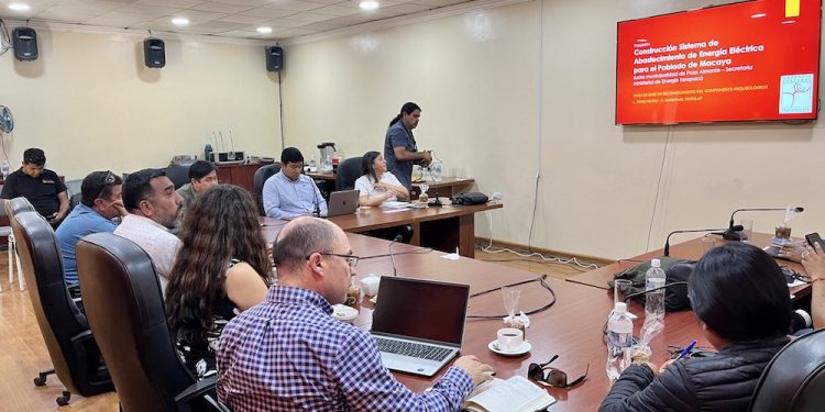 Presentan proyecto energético para Macaya al Concejo Municipal de Pozo Almonte