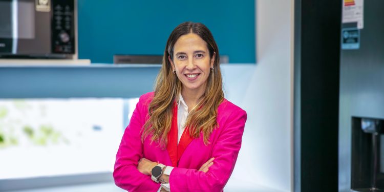 Magda Grunwaldt de Samsung Chile será reconocida en Leading Women 2024
