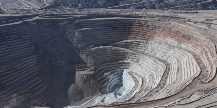 El tercer trimestre de 2024 estuvo marcado por el dinamismo de las regiones del norte, impulsadas por la minería, mientras que Arica y Parinacota retrocedió debido a una caída en la extracción de minerales no metálicos. Los servicios personales y el consumo también marcaron tendencias clave en las cifras regionales.