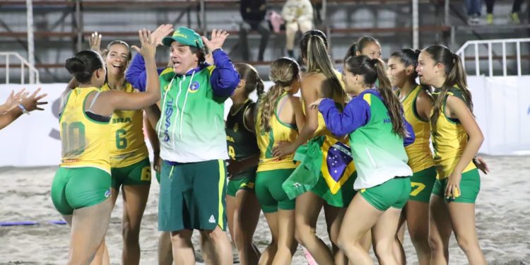 Brasil y Argentina dominaron en Campeonato de Balonmano Playa Sub-17 Iquique 2024