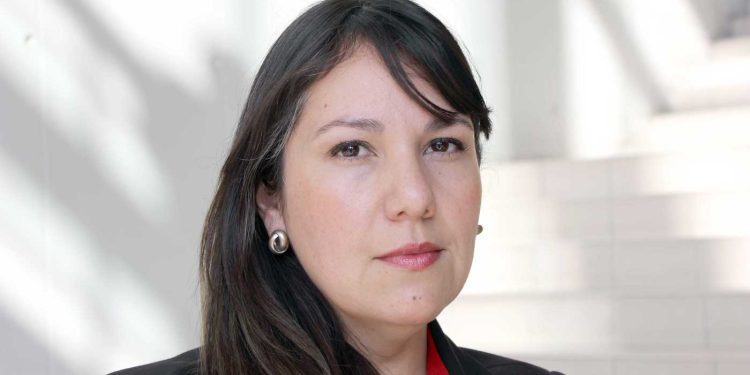 Más allá del espejo: Reflexiones sobre los trastornos alimentarios